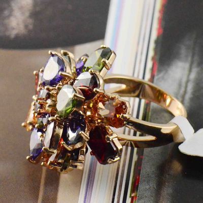 合金花卉與紅蘋果 沈陽(yáng)五愛(ài)唯美嘉琪首飾商行廠家直銷批發(fā)指南