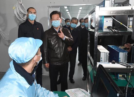 三晉長城下，太原云廠啟新篇 山西書記考察計算機技術(shù)培訓(xùn)工作